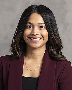 Dr. Monica Singhvi, MD: Family Doctor - Oak Park, IL - Medical